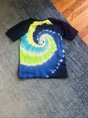 Lands' End Kids' Swim Rashguard size M
